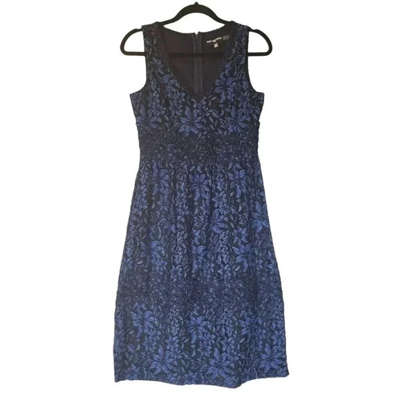 Karl Lagerfeld Cocktail Shift Dress Size 4 Blue & Black Lace Back Zip V-Neck - Picture 1 of 9